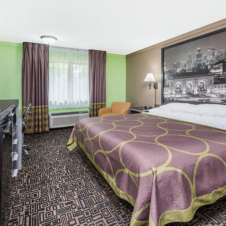 Super 8 By Wyndham Warrensburg Motel Ngoại thất bức ảnh
