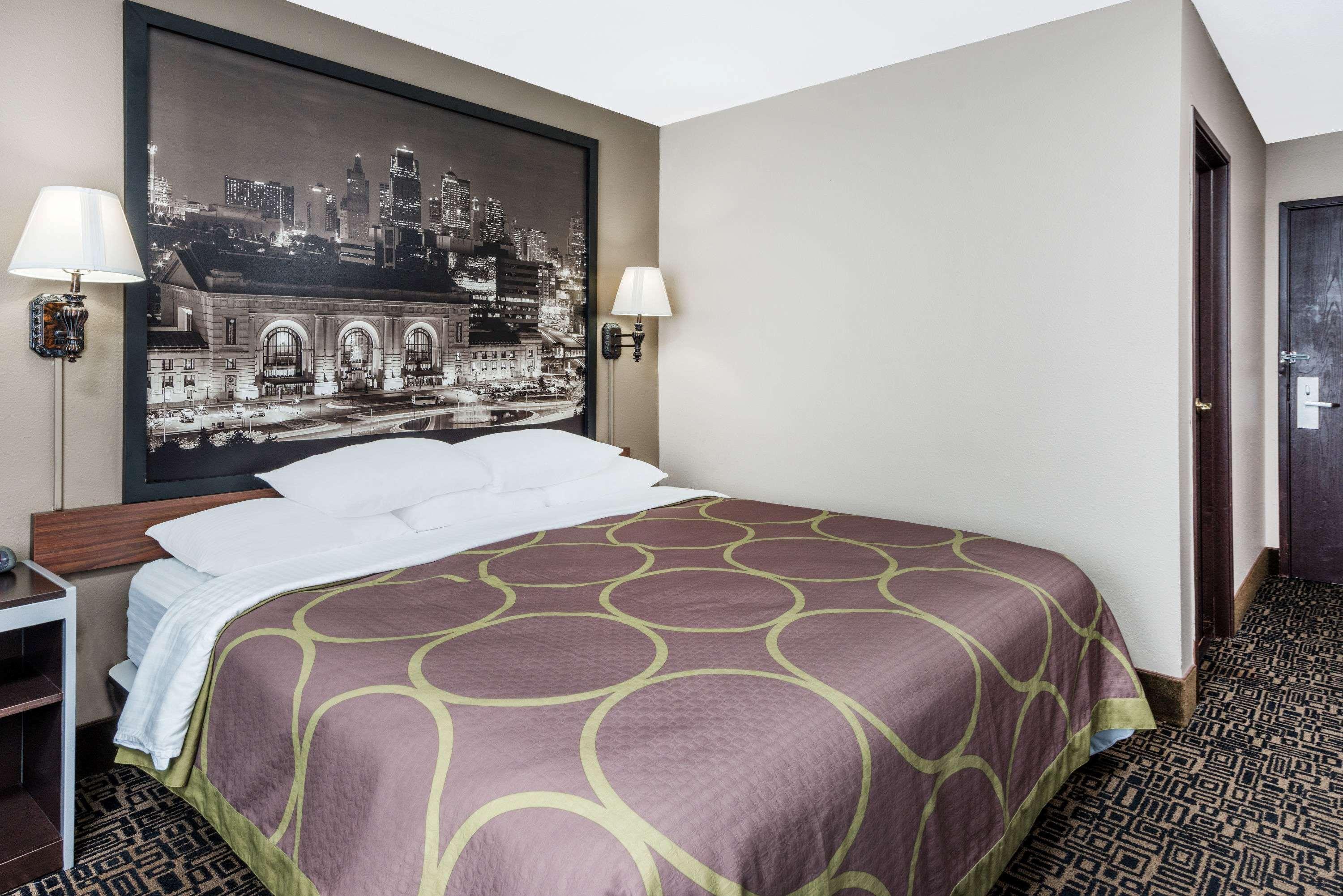Super 8 By Wyndham Warrensburg Motel Ngoại thất bức ảnh